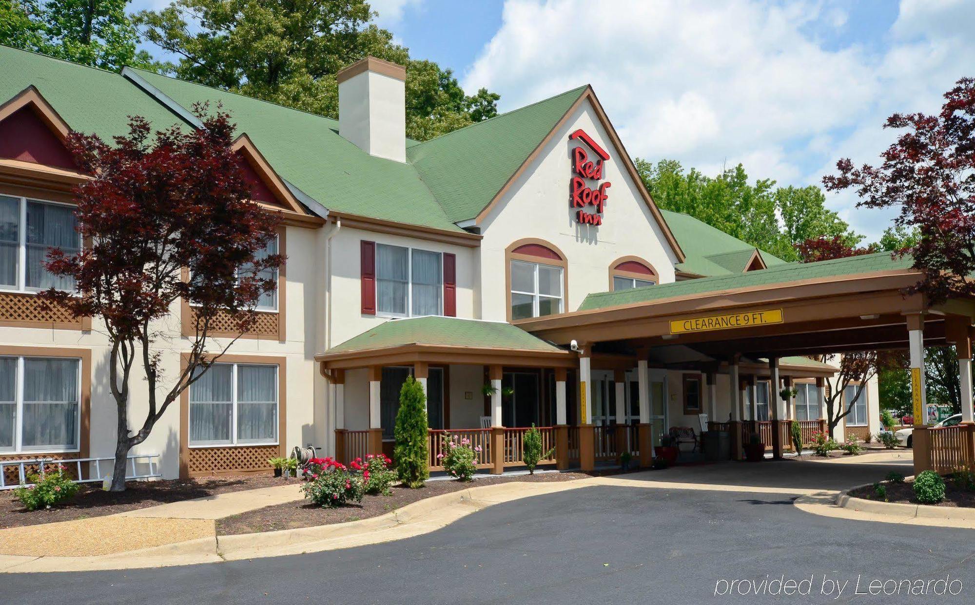 Red Roof & Stafford, Va 2*
